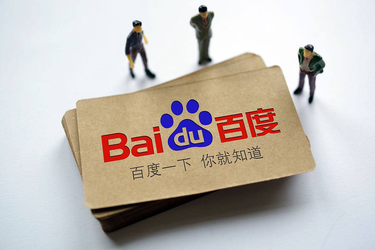 男子教女儿游泳时跳水致死